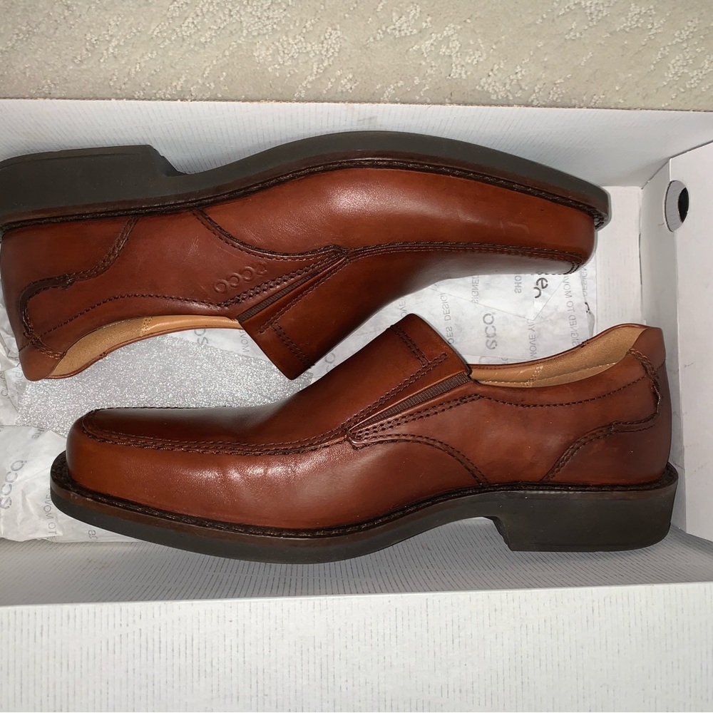 Ecco Seattle dress shoe
